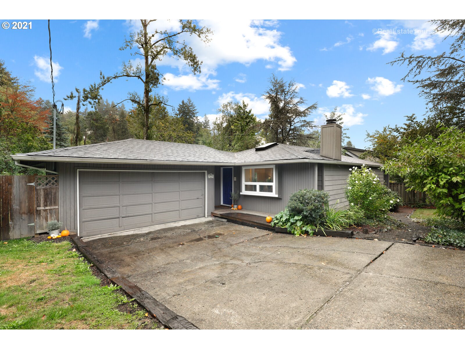 9220 Southwest 5th Avenue Portland, OR 97219 - Photo 2 of 29 Gallery Image 2