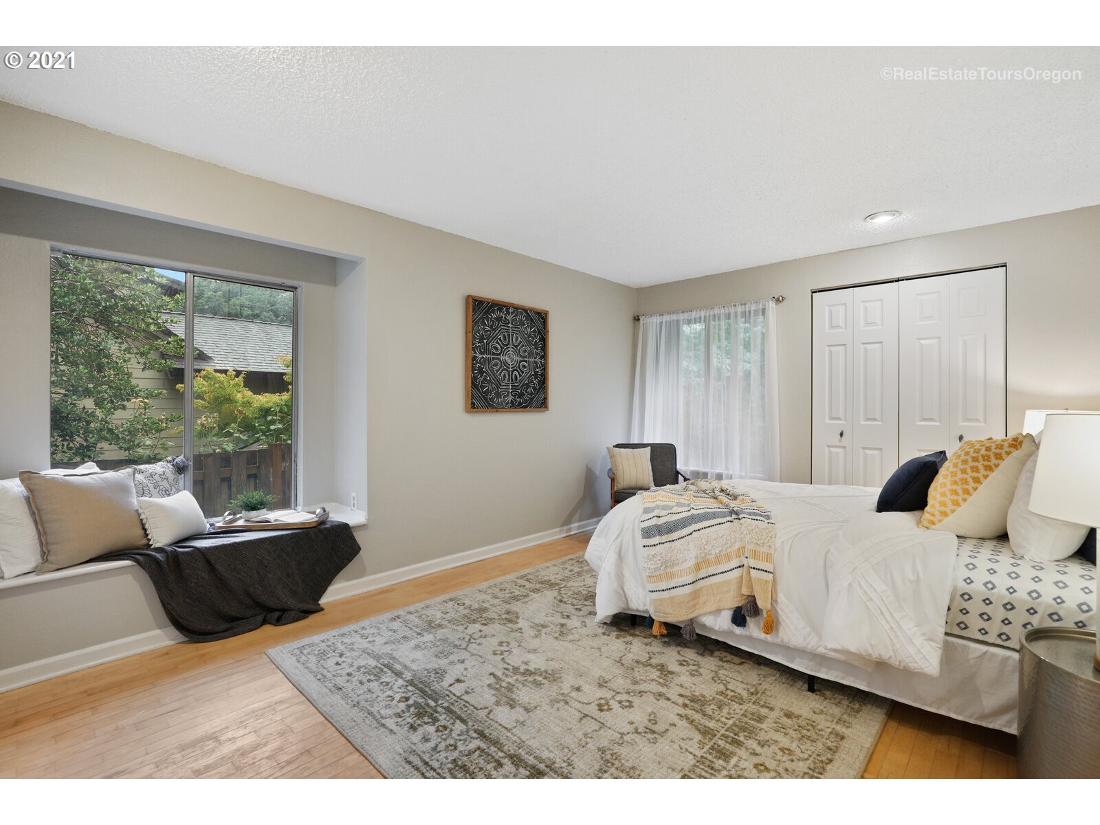 9220 Southwest 5th Avenue Portland, OR 97219 - Photo 19 of 29 Gallery Image 19