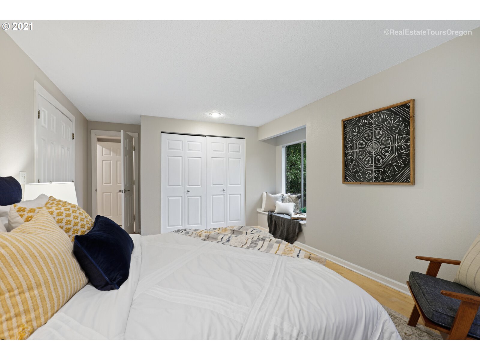 9220 Southwest 5th Avenue Portland, OR 97219 - Photo 21 of 29 Gallery Image 21