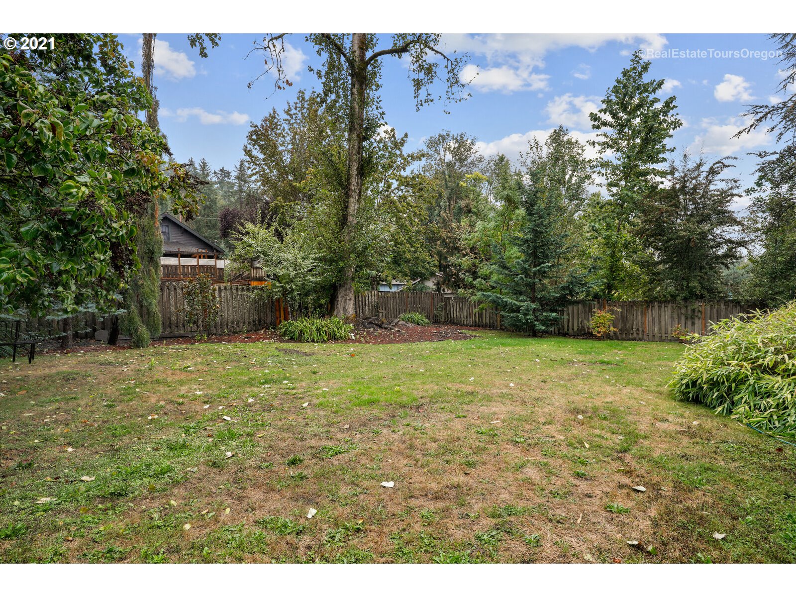 9220 Southwest 5th Avenue Portland, OR 97219 - Photo 29 of 29 Gallery Image 29