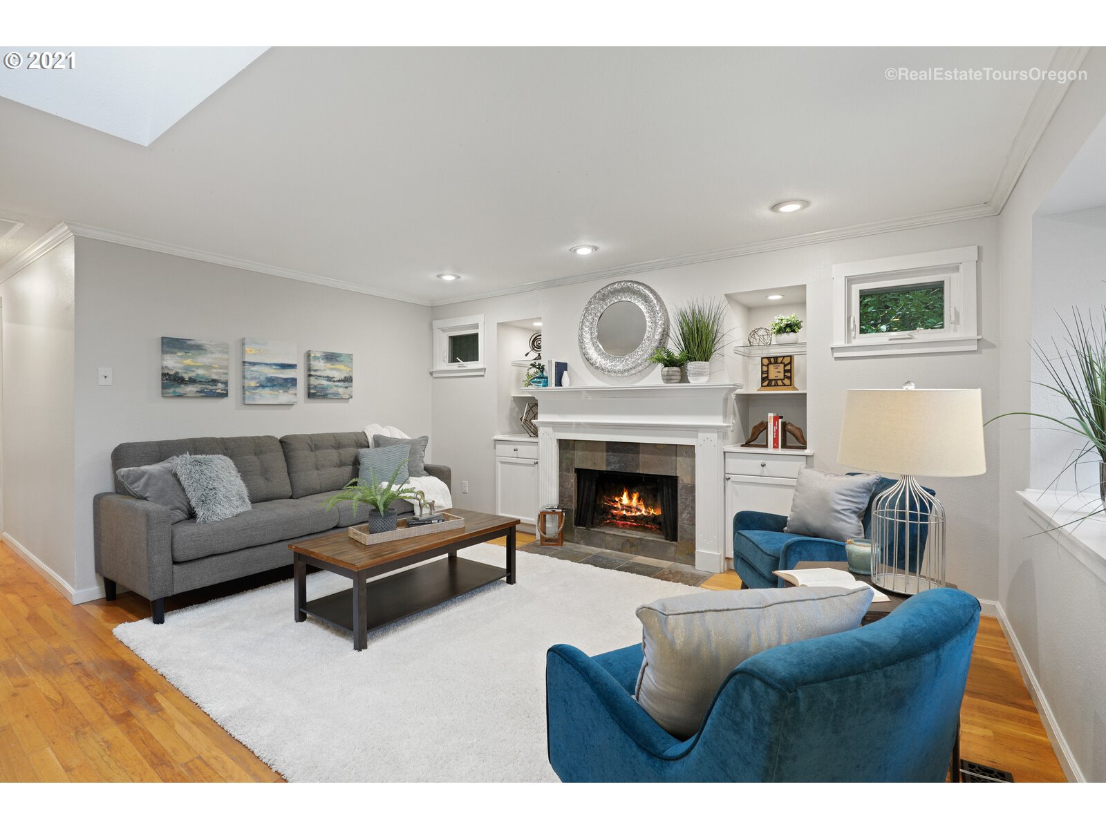 9220 Southwest 5th Avenue Portland, OR 97219 - Photo 5 of 29 Gallery Image 5