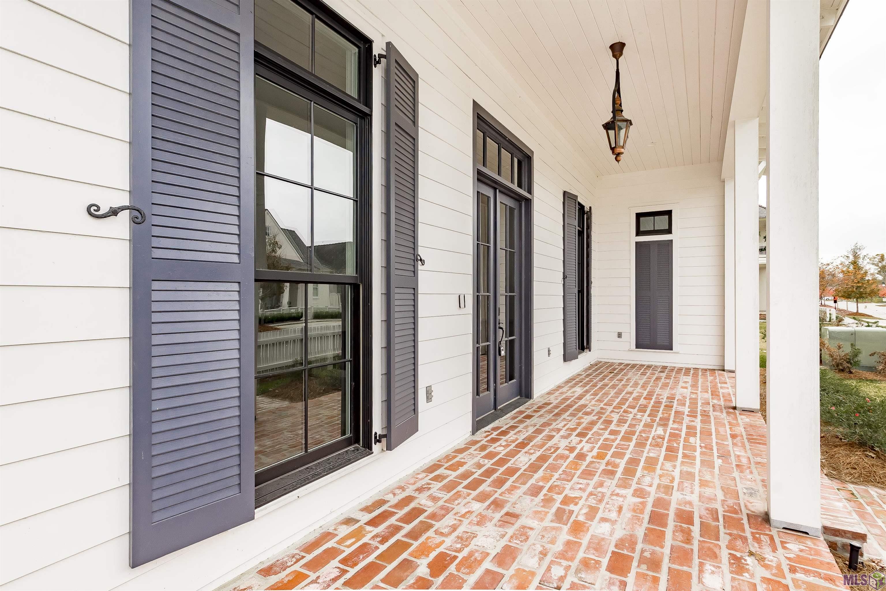 2860 Pointe-Marie Drive Baton Rouge, LA 70820 - Photo 4 of 43