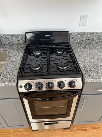 $1,495 | 64 Market Street, Unit 504, Lynn, MA 01901