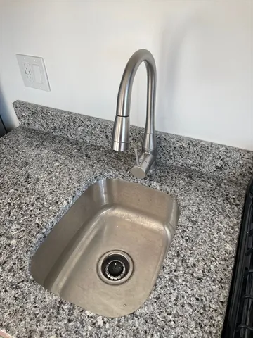 $1,495 | 64 Market Street, Unit 504, Lynn, MA 01901