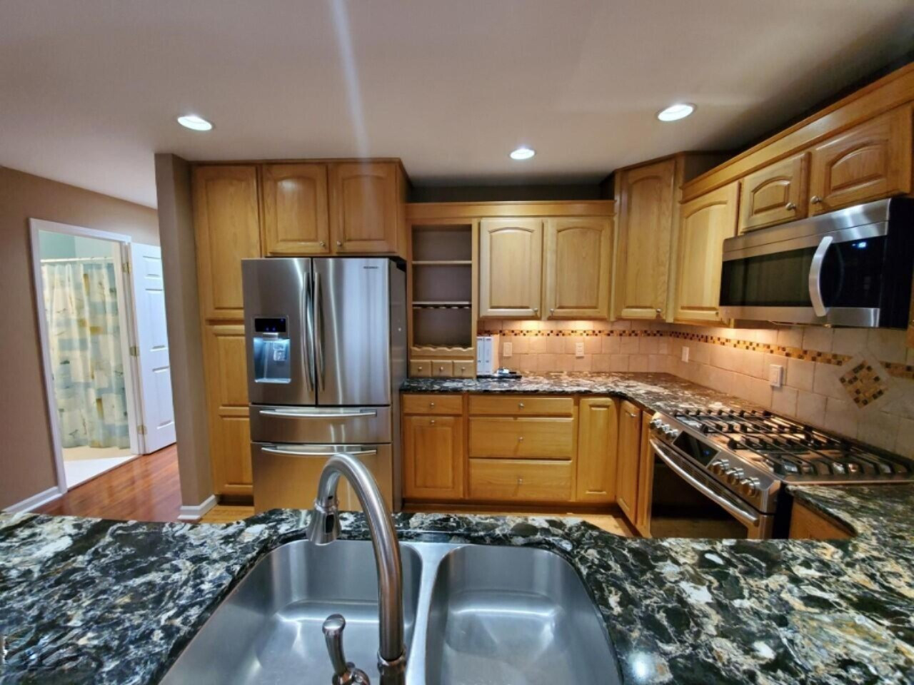 2975 Ridgeview, Unit 32 Muskegon, MI 49445 - Photo 10 of 35 thumbnail_20210419_135711
