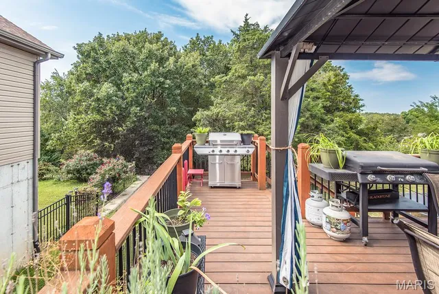 $349,900 | 2117 Providence Park Lane, Herculaneum, MO 63048