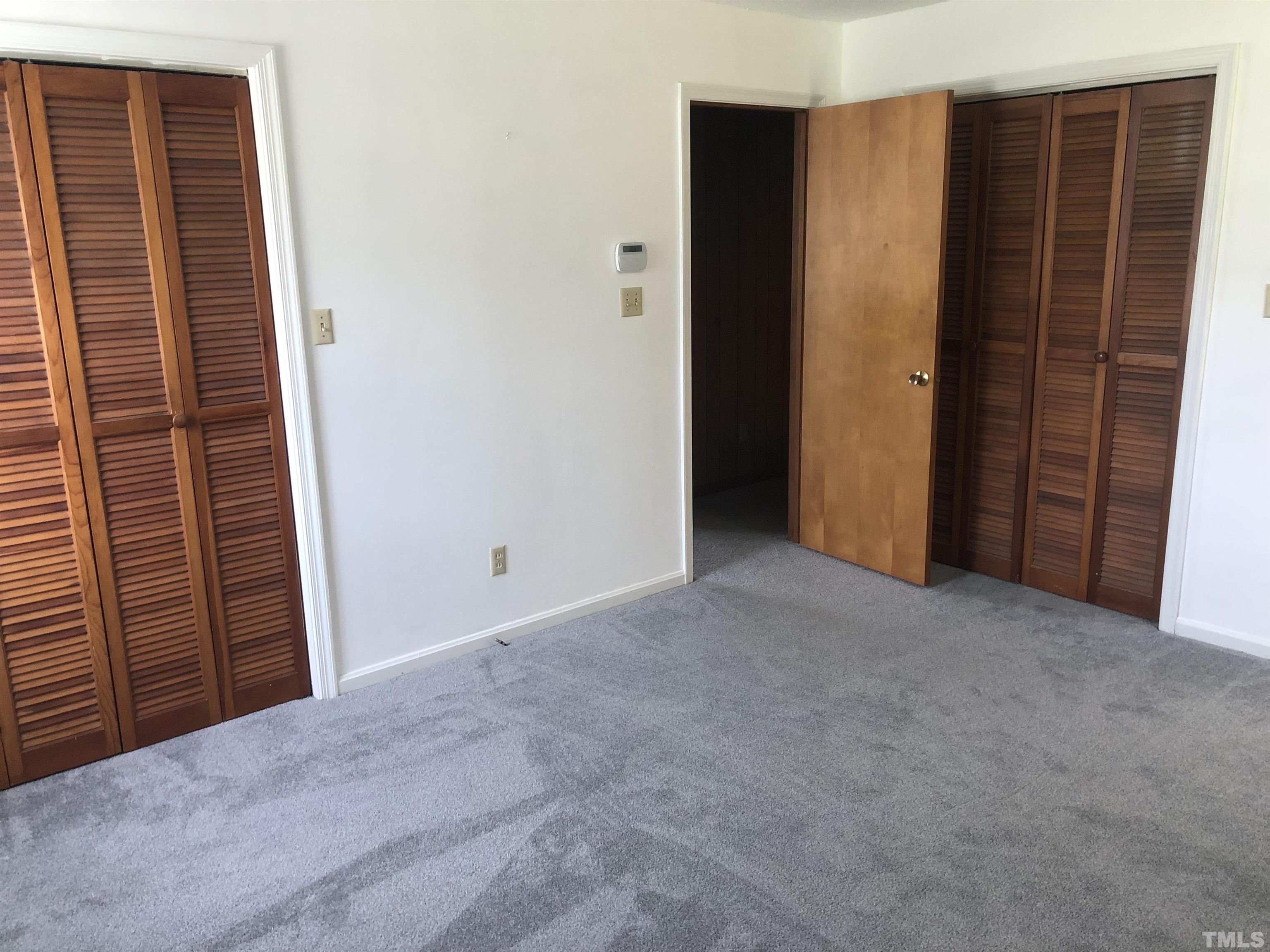 927 Junction Road Durham, NC 27704 - Photo 4 of 22