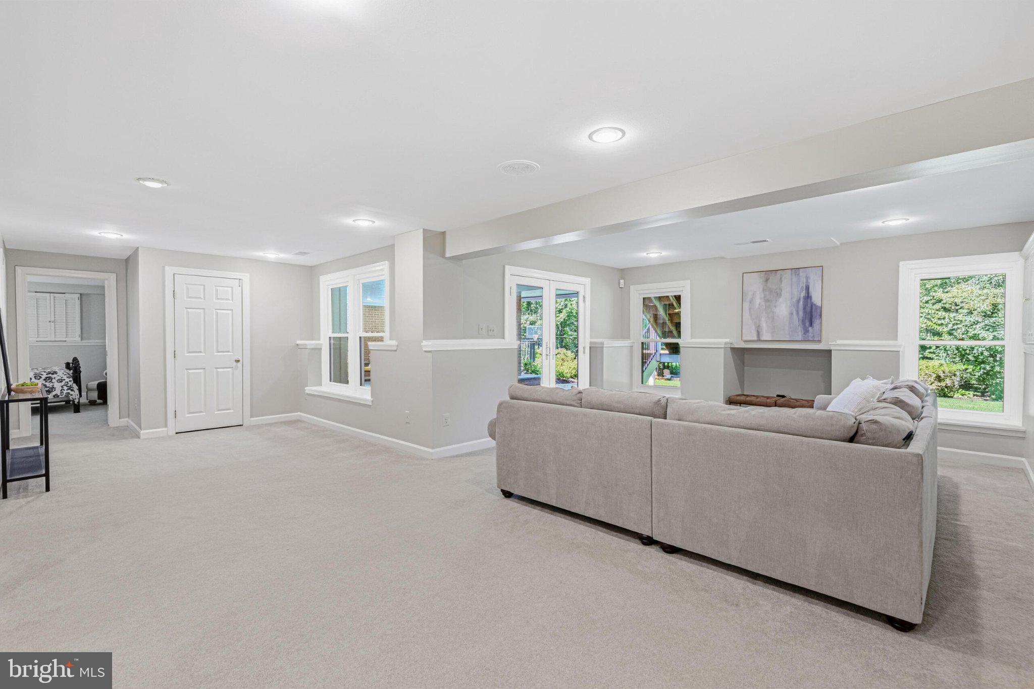 1236 Tottenham Court Reston, VA 20194 - Photo 55 of 82 Gallery Image 55