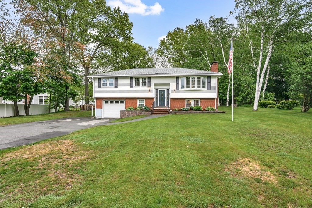 86 Arbor Road Lowell, MA 01852 - Photo 2 of 42 Gallery Image 2