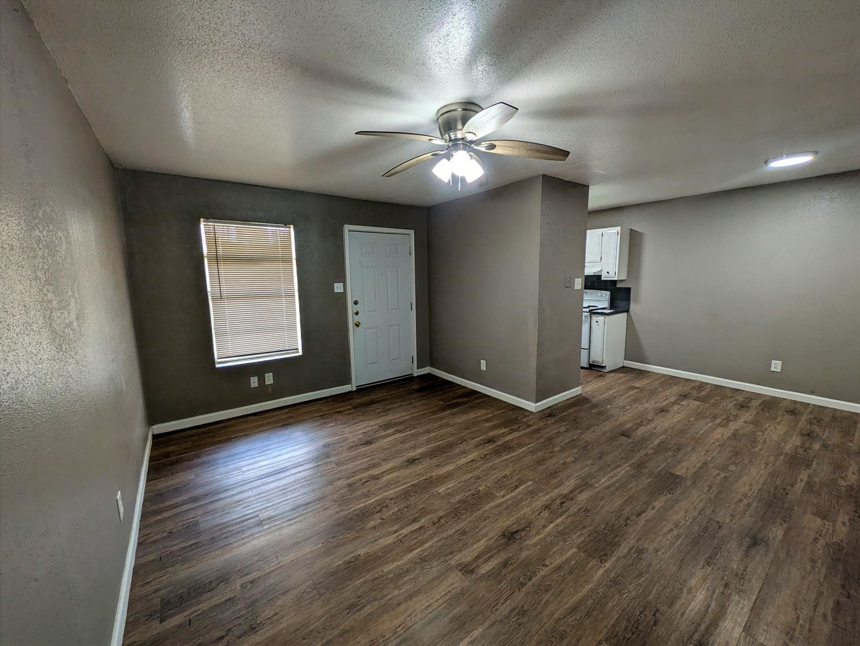 4348 Sullivan Street, Unit 2 Beaumont, TX 77705 - Photo 4 of 11