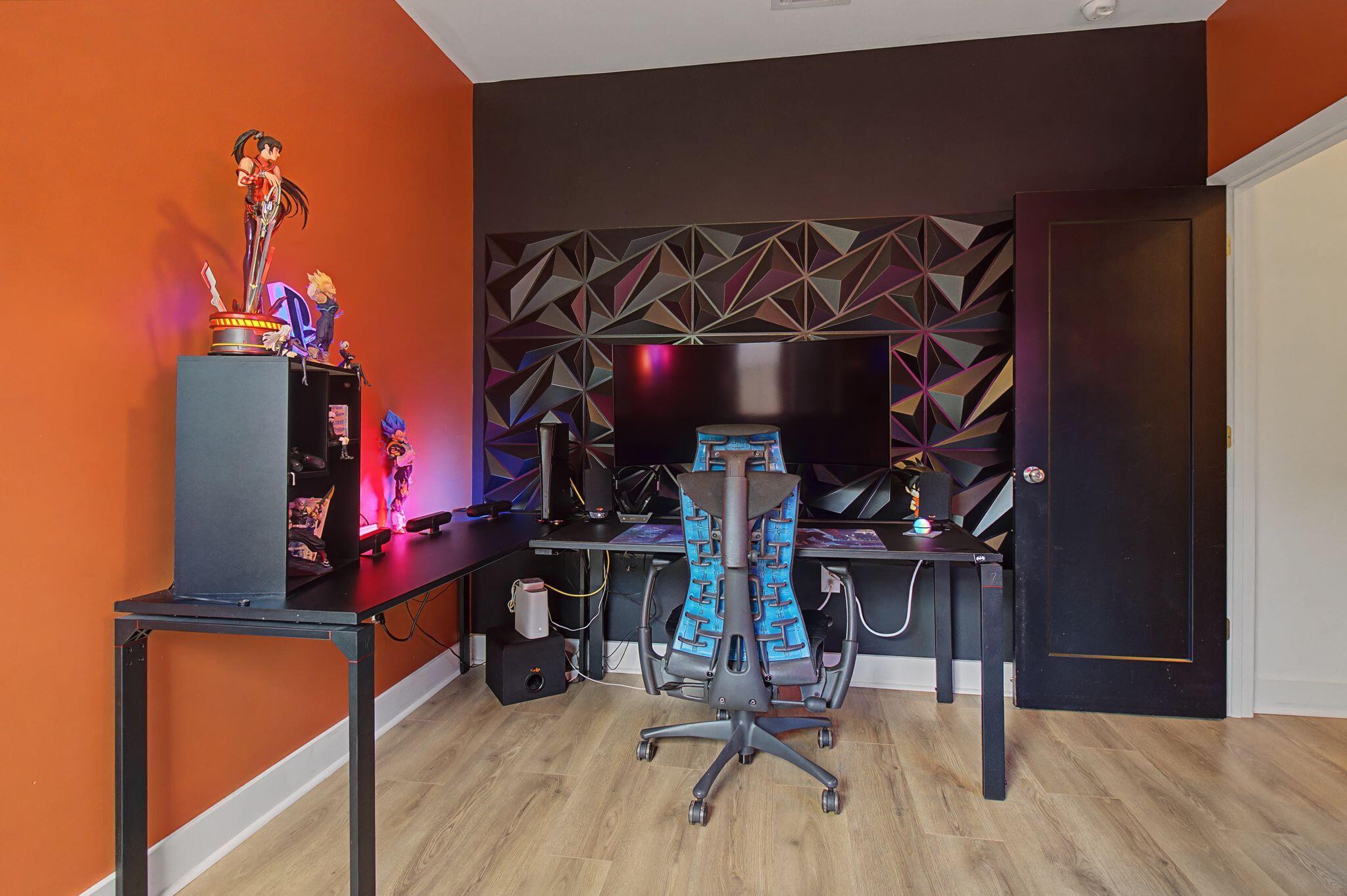 197 West 1st Avenue Crestview, FL 32536 - Photo 24 of 32 a view of a room with gym equipment