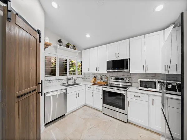 $749,900 | 23313 Water Circle, Boca Raton, FL 33486