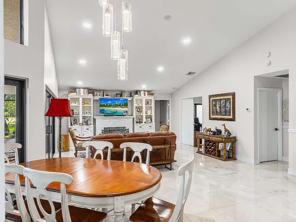 $749,900 | 23313 Water Circle, Boca Raton, FL 33486