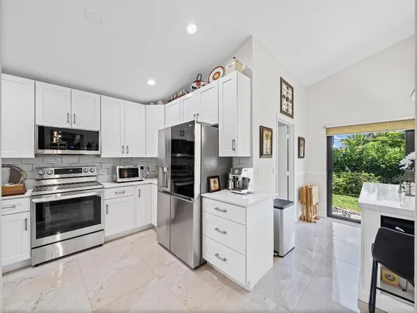 $749,900 | 23313 Water Circle, Boca Raton, FL 33486