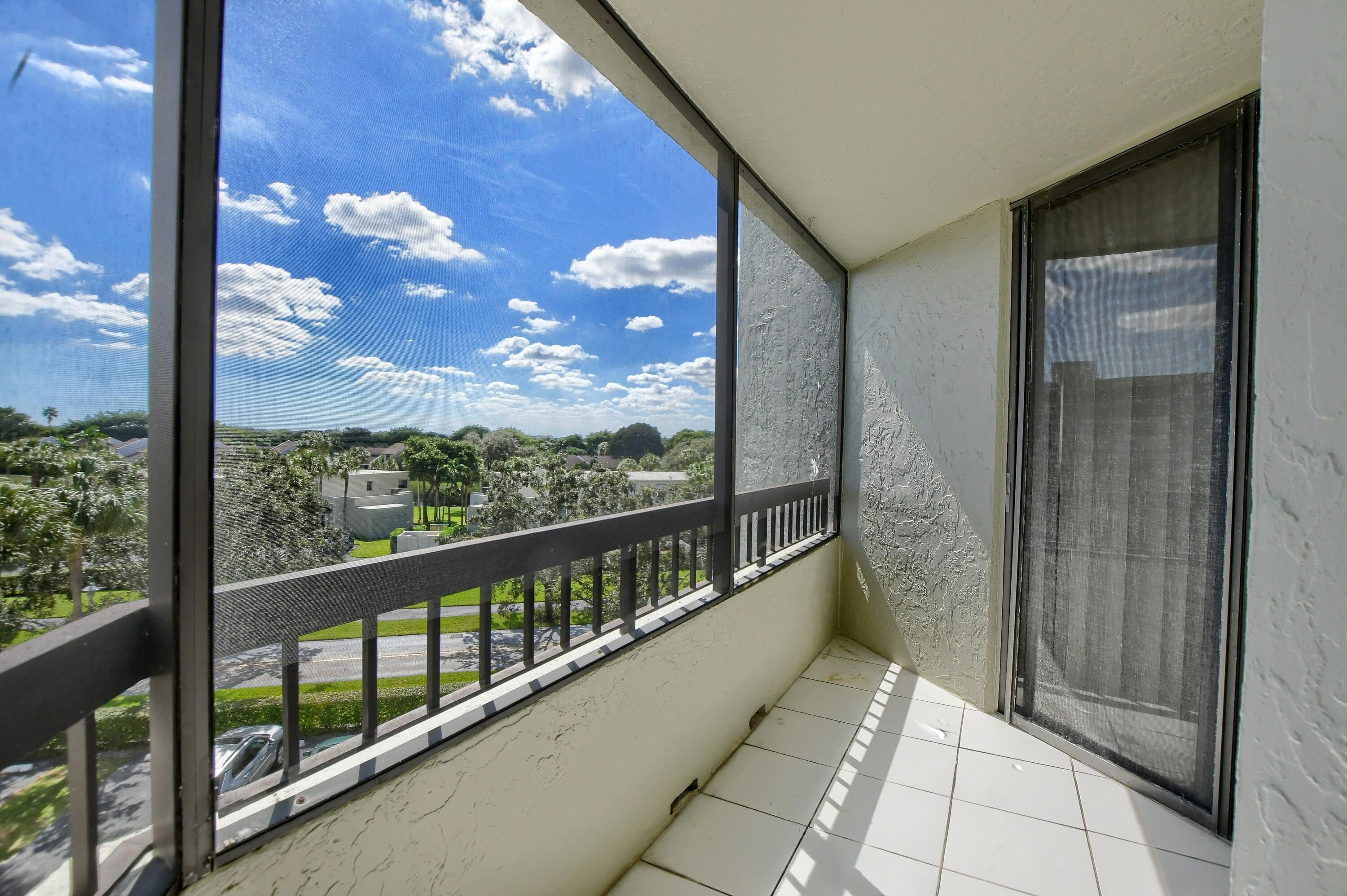 6463 La Costa Drive, Unit 406 Boca Raton, FL 33433 - Photo 20 of 23 20_ebf_5204-hdr(5)