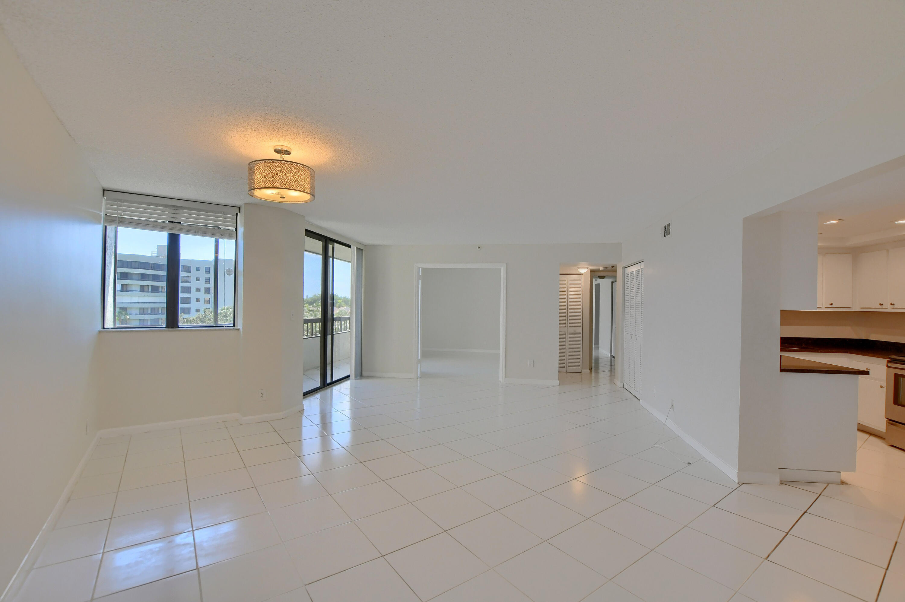 6463 La Costa Drive, Unit 406 Boca Raton, FL 33433 - Photo 3 of 23 03_ebf_5119-hdr(5)