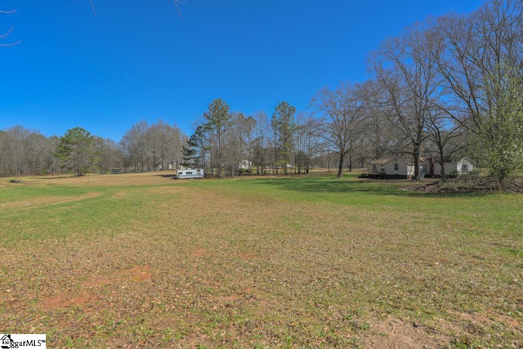 105 Richey Road Pelzer, SC 29669 - Photo 3 of 6