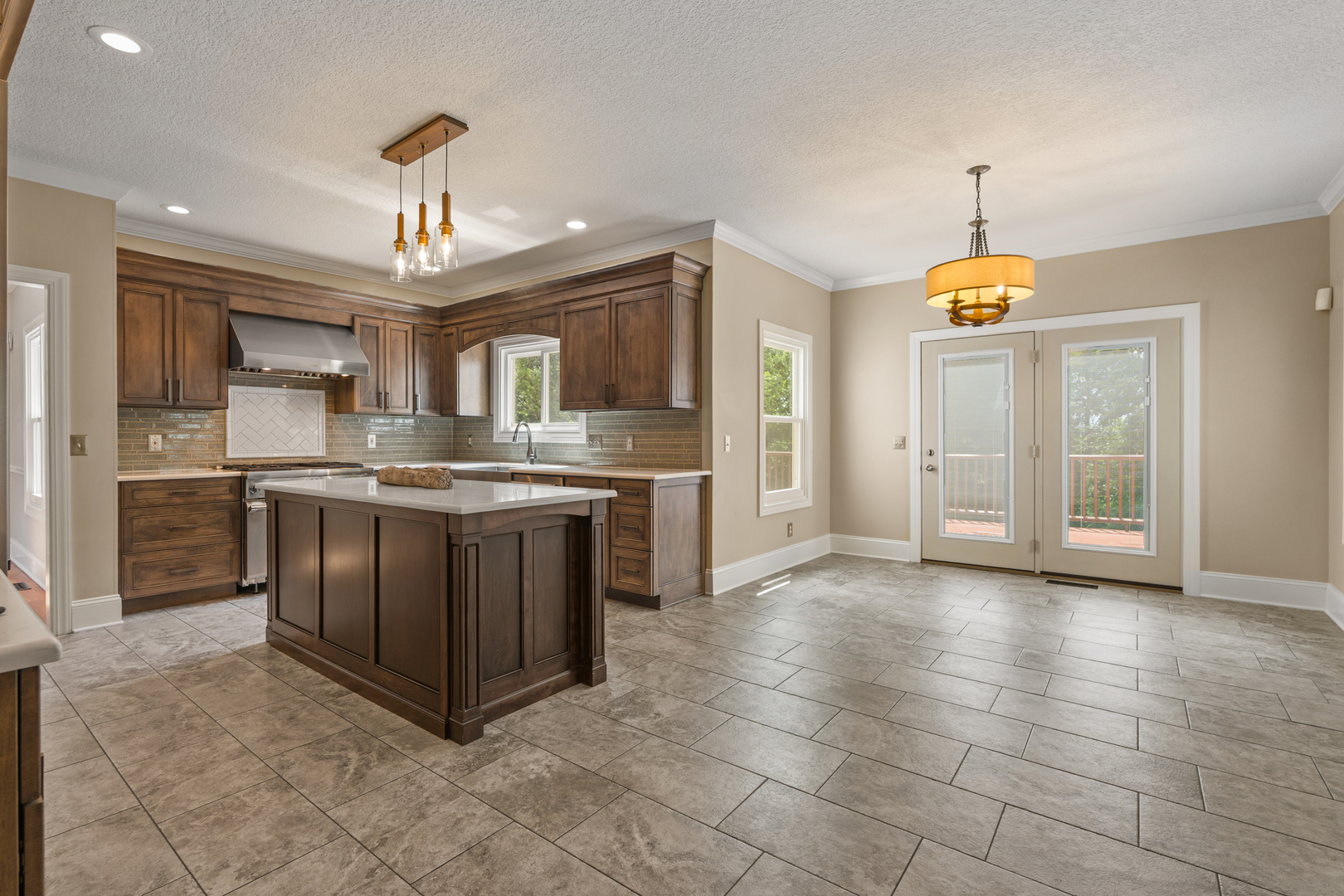 6799 Ridges Court Bettendorf, IA 52722 - Photo 15 of 72