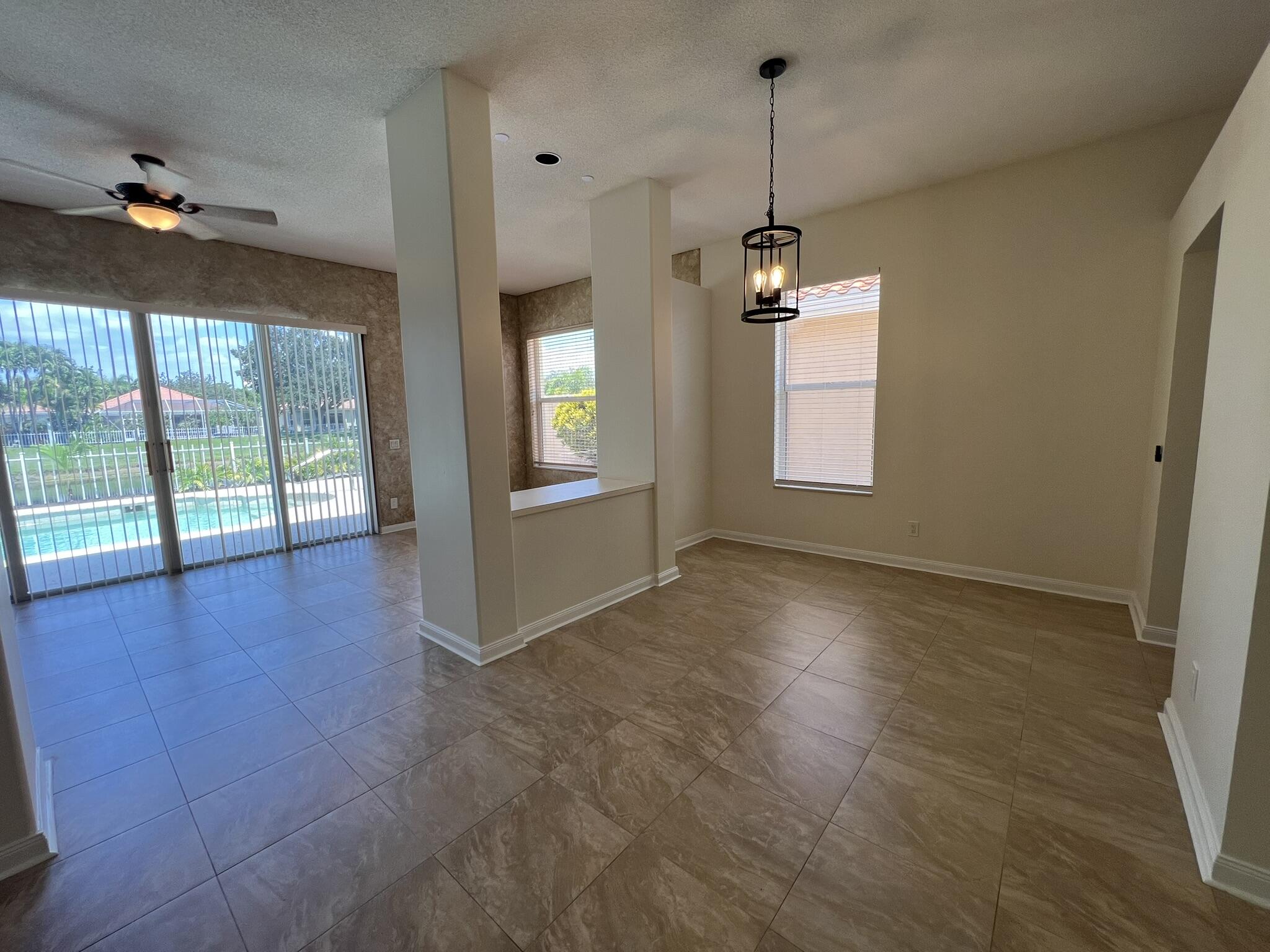 244 Hampton Place Jupiter, FL 33458 - Photo 6 of 31 Living Space