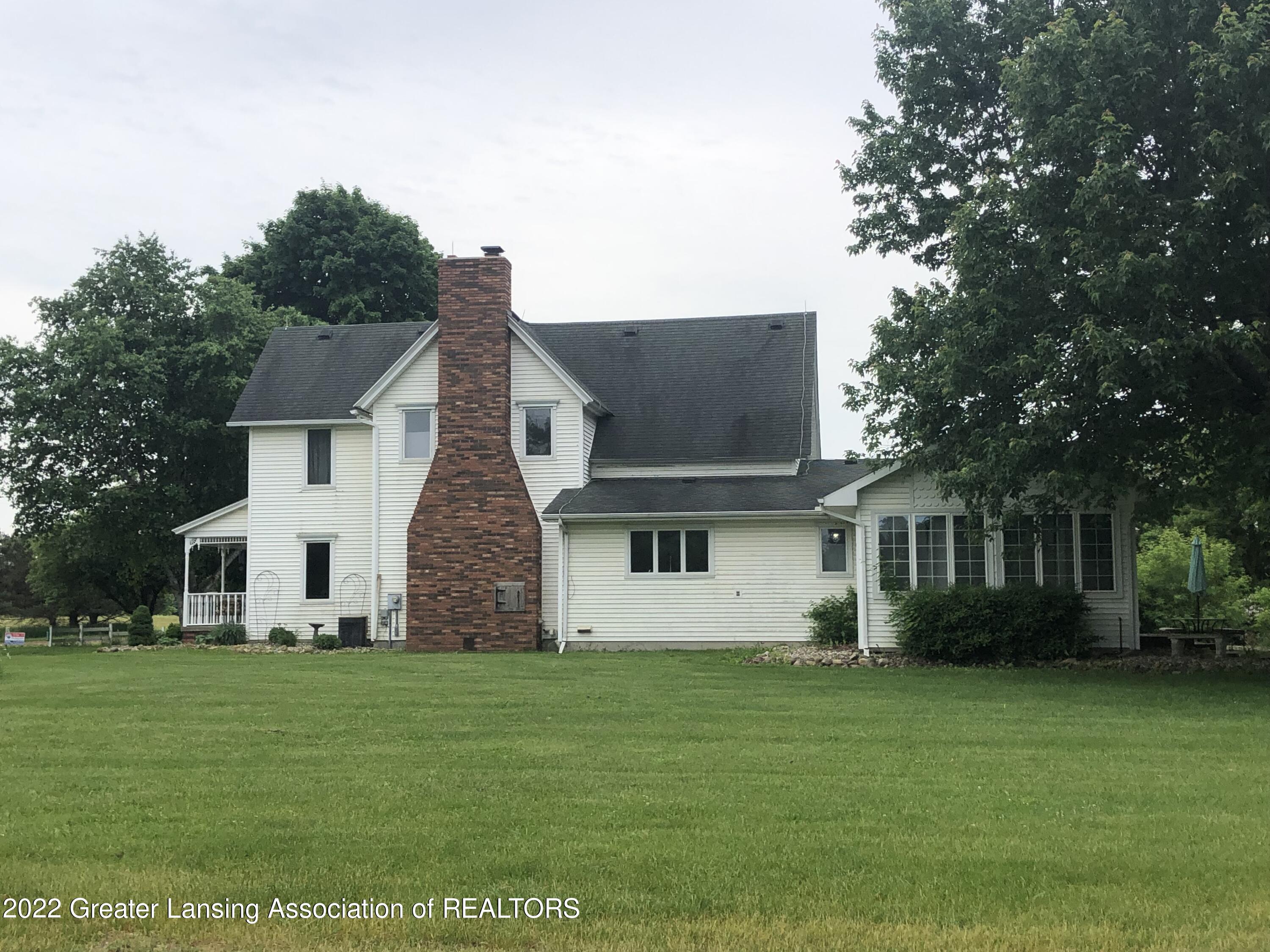 8249 North Scott Road St. Johns, MI 48879 - Photo 3 of 47 IMG_5735