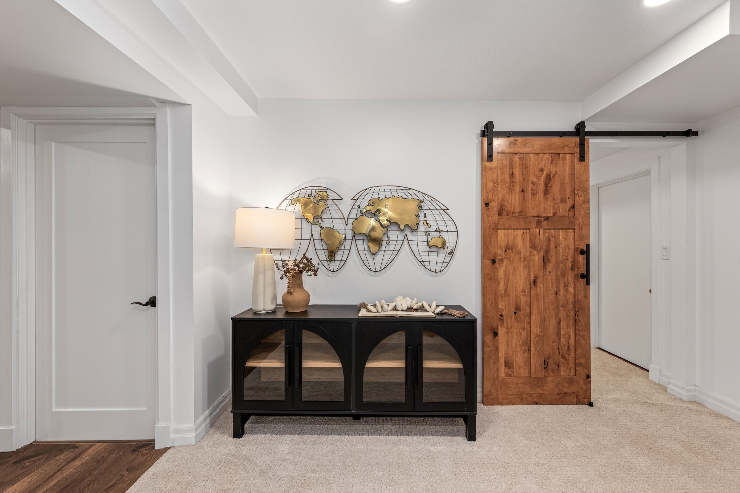 2010 East Overbluff Road Spokane, WA 99203 - Photo 24 of 49