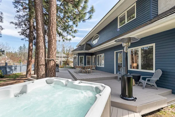 $1,650,000 | 2010 East Overbluff Road, Spokane, WA 99203