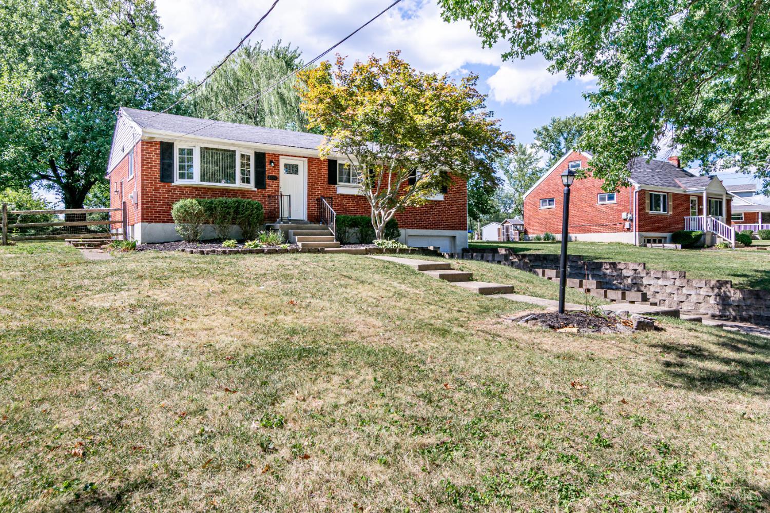 2659 Devils Backbone Road Cincinnati, OH 45233 - Photo 3 of 22
