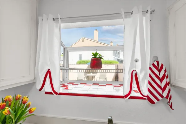 $320,000 | 3553 Caballero Lane, Antelope, CA 95843