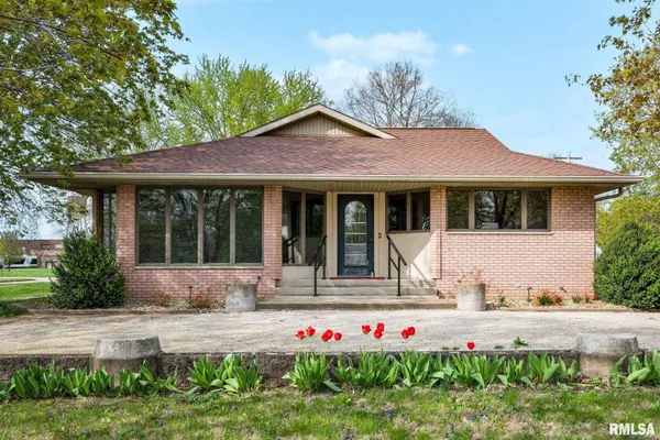 $225,000 | 412 South Main Street, Lacon, IL 61540