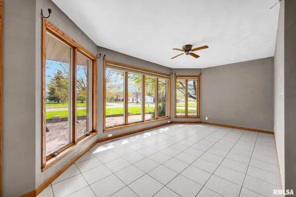$225,000 | 412 South Main Street, Lacon, IL 61540