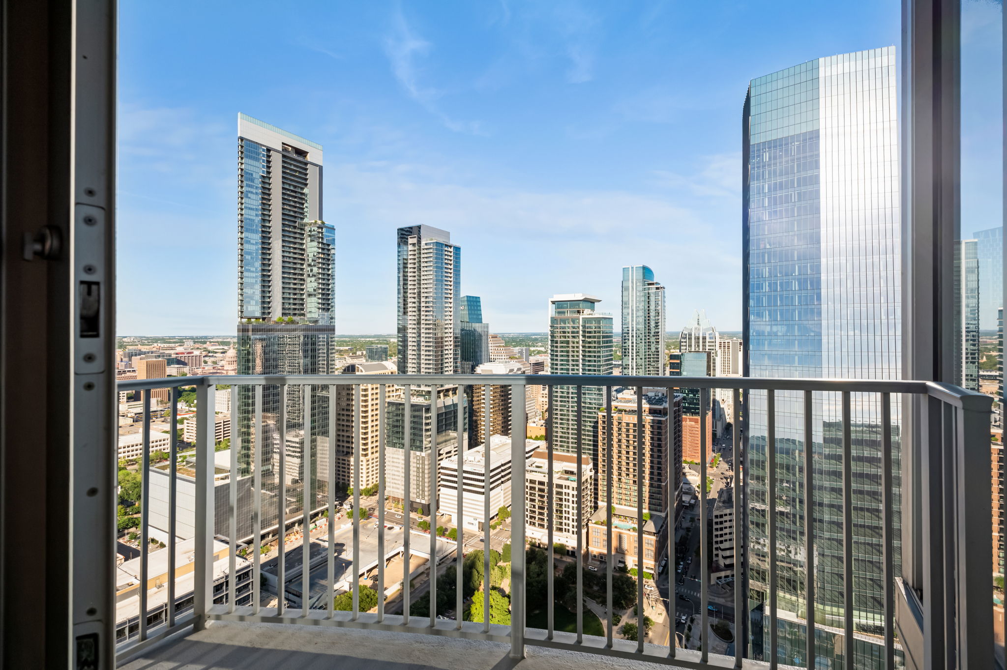 360 Nueces Street, Unit 4211 Austin, TX 78701 - Photo 8 of 40 a view of a balcony with city view
