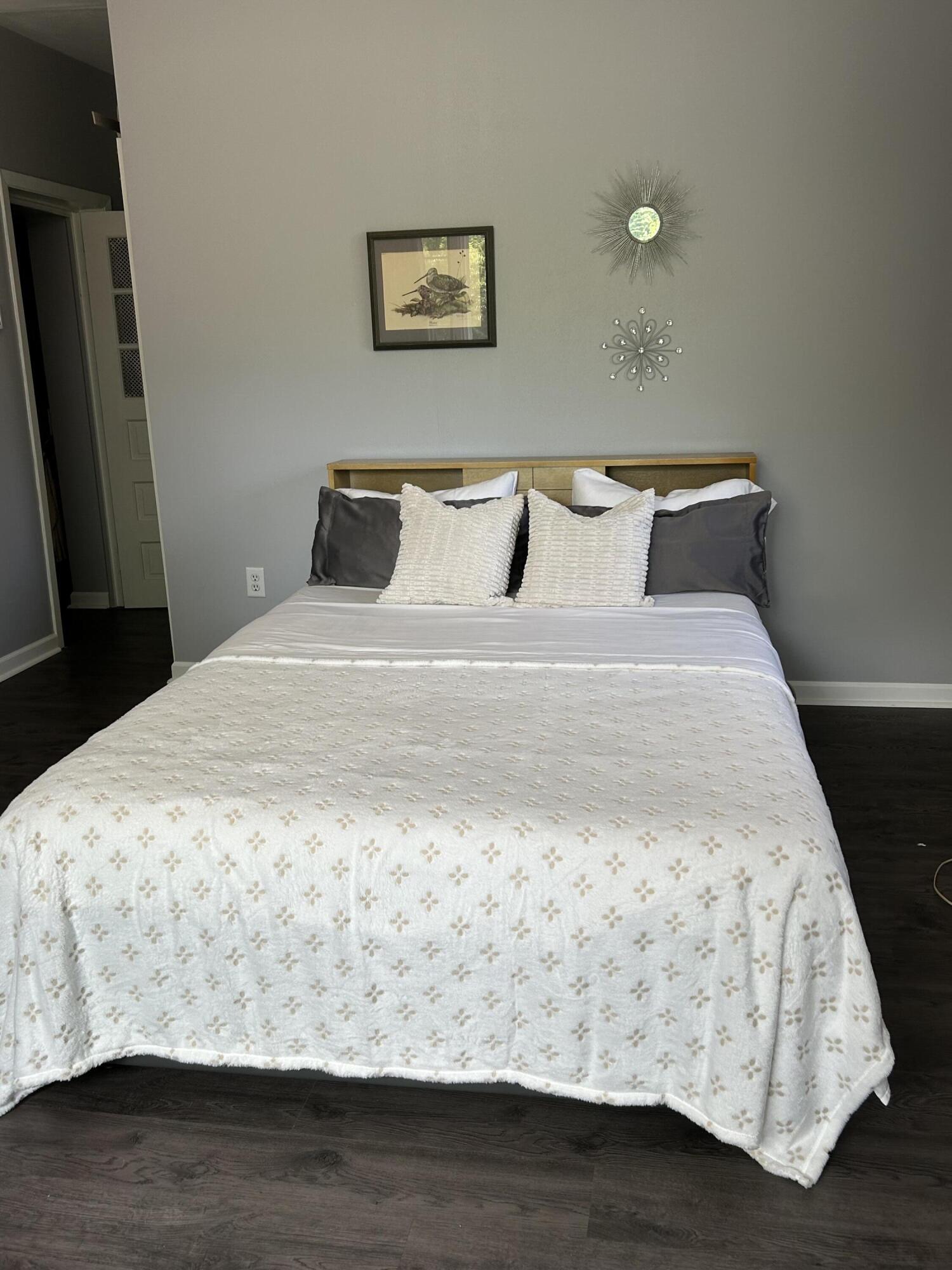 4522 County Line Road Mount Pleasant, WI 53403 - Photo 13 of 25 Jose Pedroza - 13Masterbedroom
