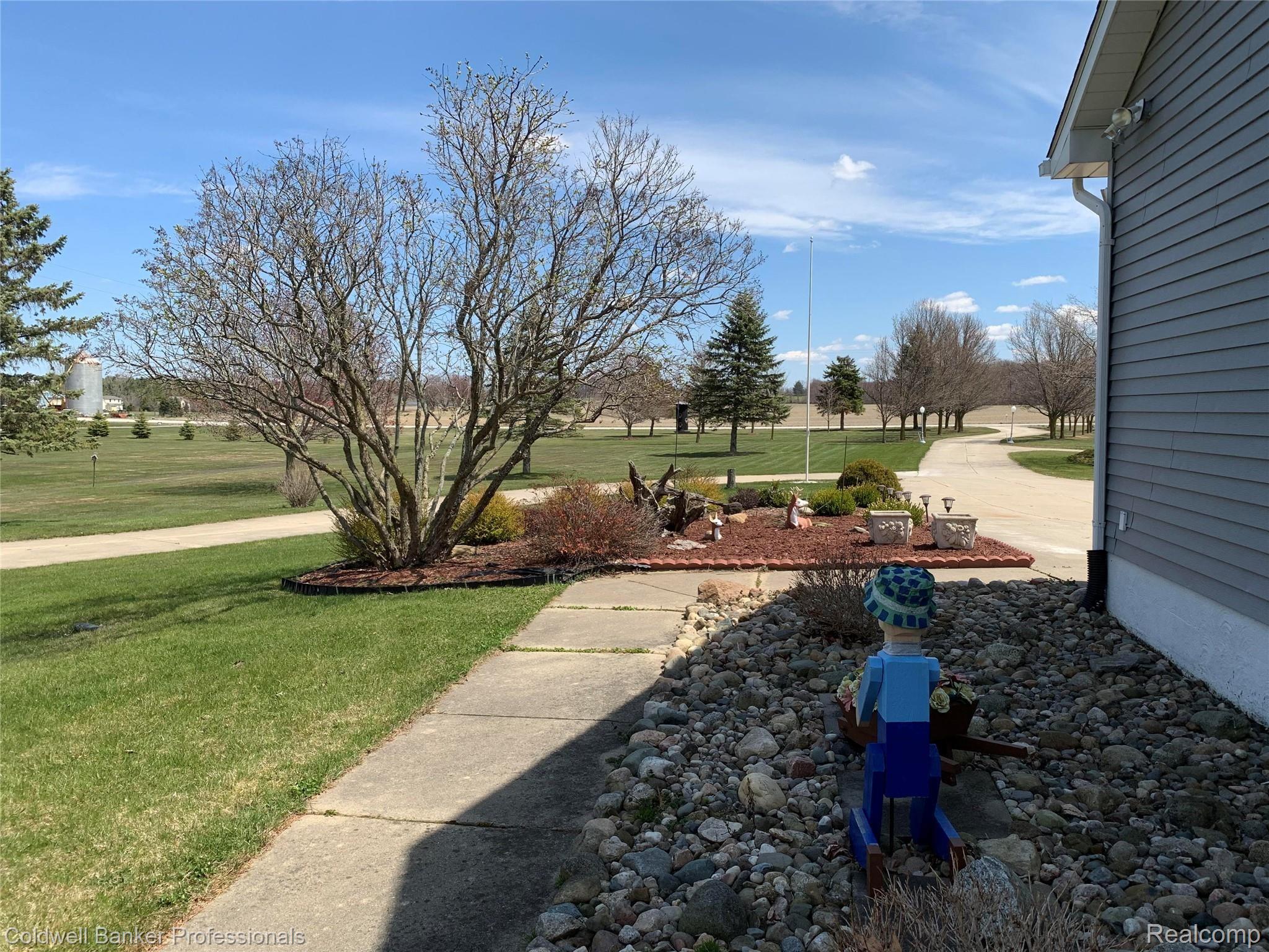 935 North Summers Road Imlay City, MI 48444 - Photo 72 of 73 Yard side.jpg