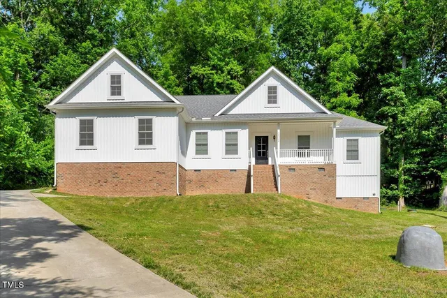 $494,000 | 10304 Stallion Way, Bahama, NC 27503