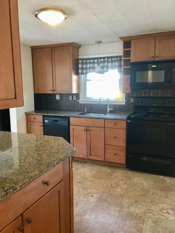 186 Garland Street Springfield, MA 01118 - Photo 4 of 12 Gallery Image 4