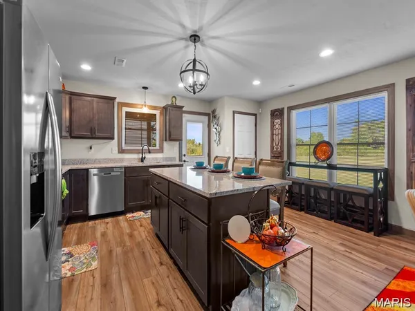 $2,400 | 3713 Justine Drive, Granite City, IL 62040