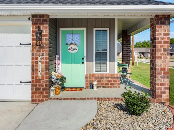 $2,400 | 3713 Justine Drive, Granite City, IL 62040