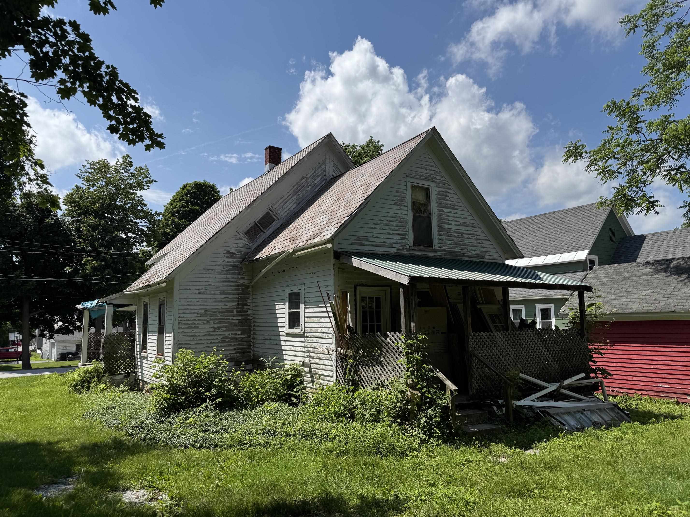 107 Lyons Street Bennington, VT 05201 - Photo 3 of 4