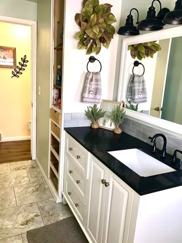 $329,900 | 328 East Main Street, Hilbert, WI 54129