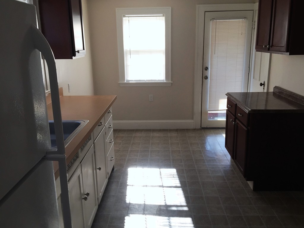 47 Sharon Road Quincy, MA 02171 - Photo 4 of 8 Gallery Image 4