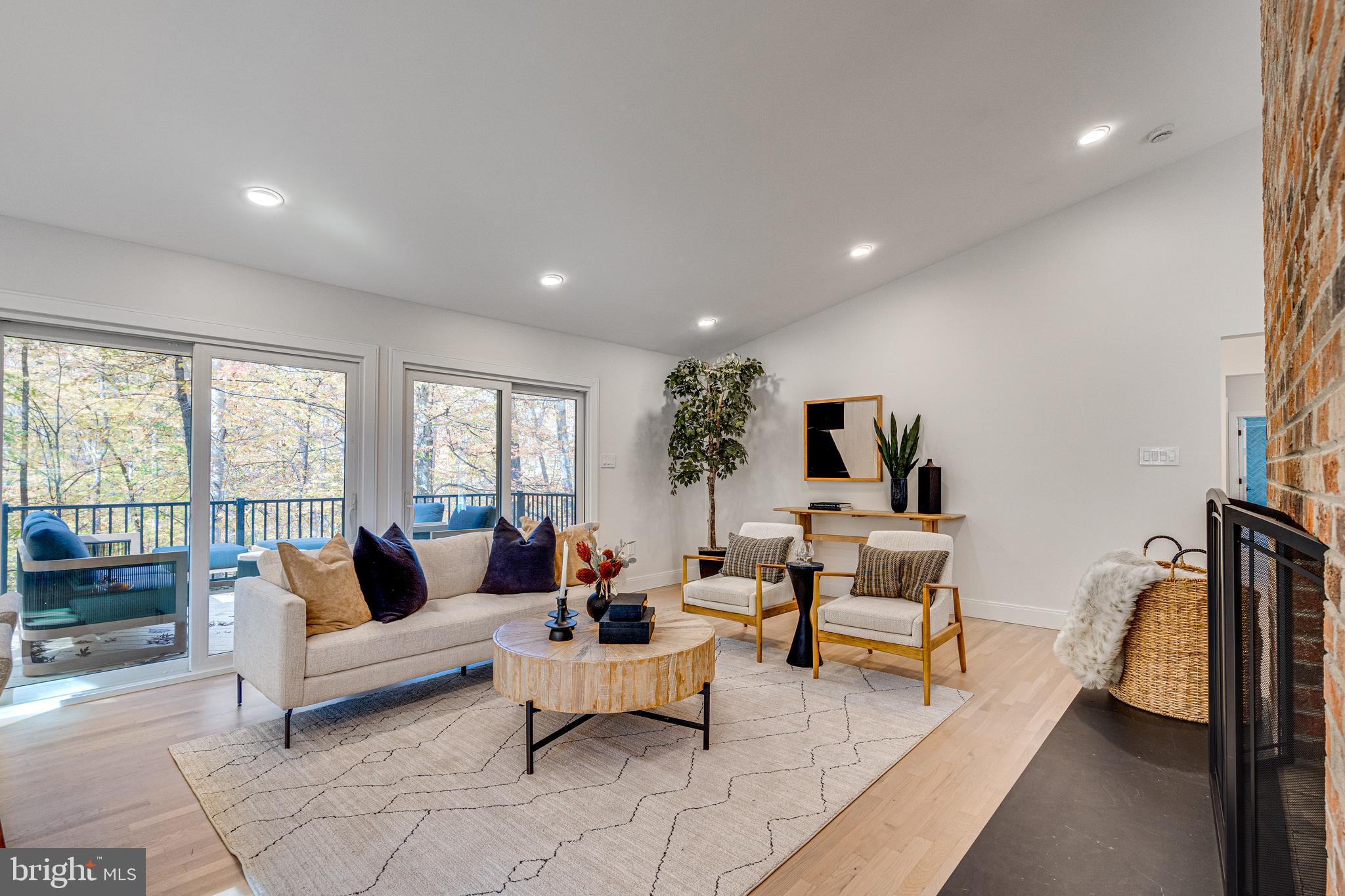 108 Interpromontory Road Great Falls, VA 22066 - Photo 51 of 108 Living room perfect for entertaining ...