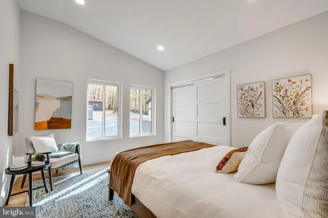 $2,500,000 | 108 Interpromontory Road, Great Falls, VA 22066