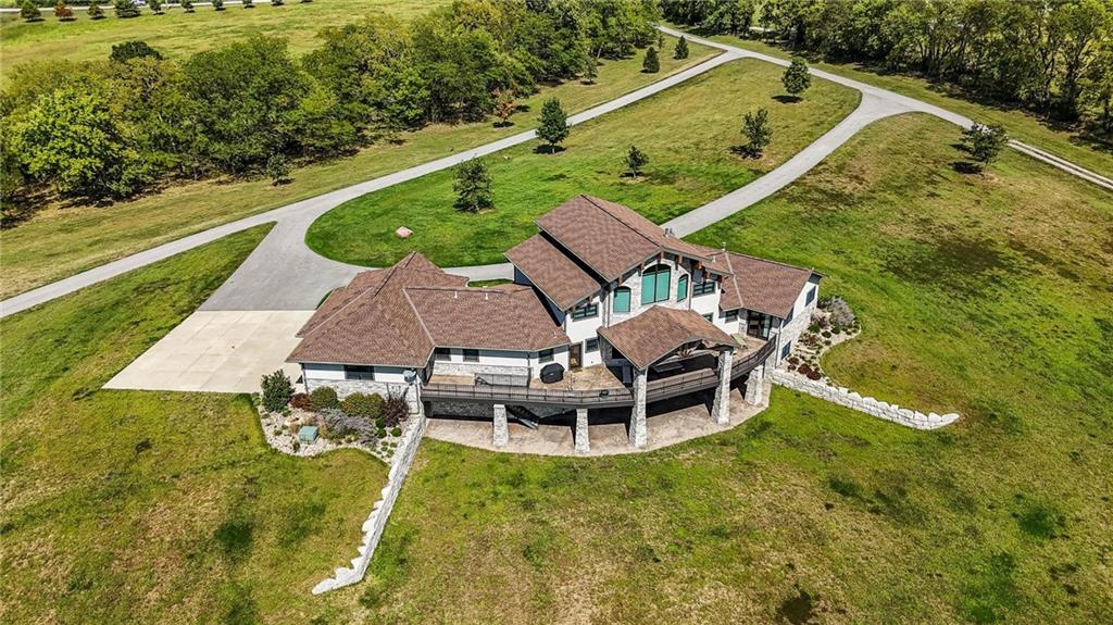 10807 Northwest Tiffany Springs Road Kansas City, MO 64153 - Photo 13 of 99