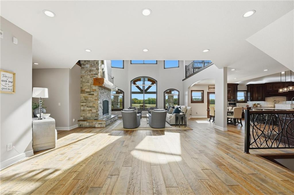 10807 Northwest Tiffany Springs Road Kansas City, MO 64153 - Photo 19 of 99