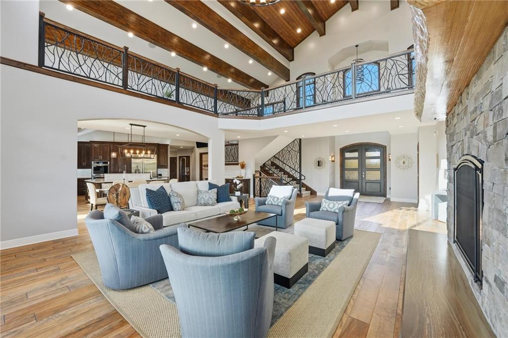 10807 Northwest Tiffany Springs Road Kansas City, MO 64153 - Photo 23 of 99