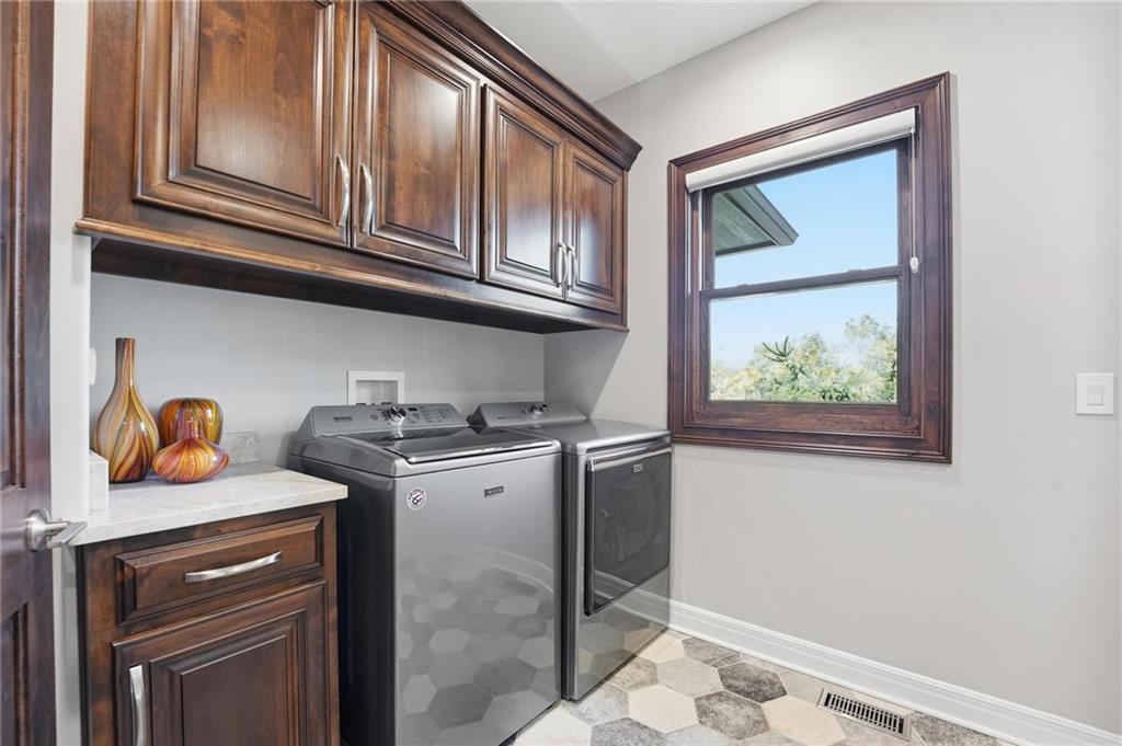 10807 Northwest Tiffany Springs Road Kansas City, MO 64153 - Photo 36 of 99