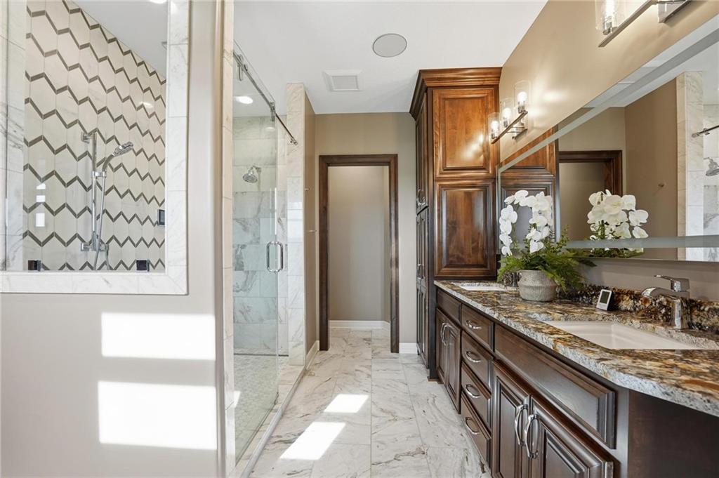 10807 Northwest Tiffany Springs Road Kansas City, MO 64153 - Photo 48 of 99