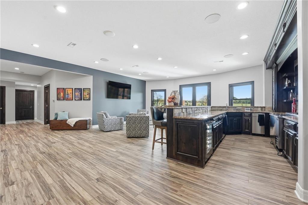 10807 Northwest Tiffany Springs Road Kansas City, MO 64153 - Photo 63 of 99