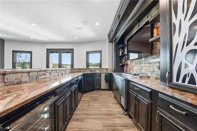 $3,500,000 | 10807 Northwest Tiffany Springs Road, Kansas City, MO 64153