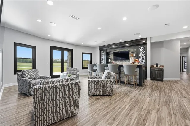 $3,500,000 | 10807 Northwest Tiffany Springs Road, Kansas City, MO 64153